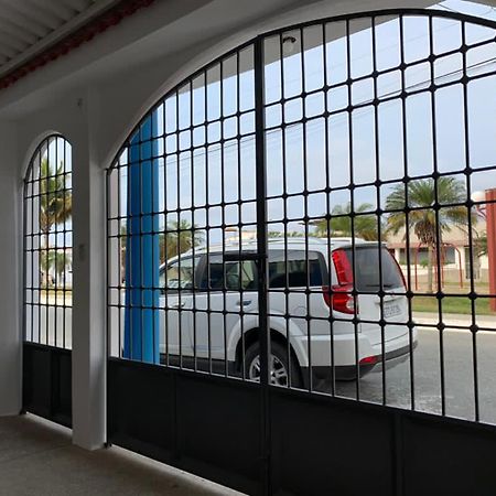 Beach House In Punta Carnero Salinas / Casa Exterior foto